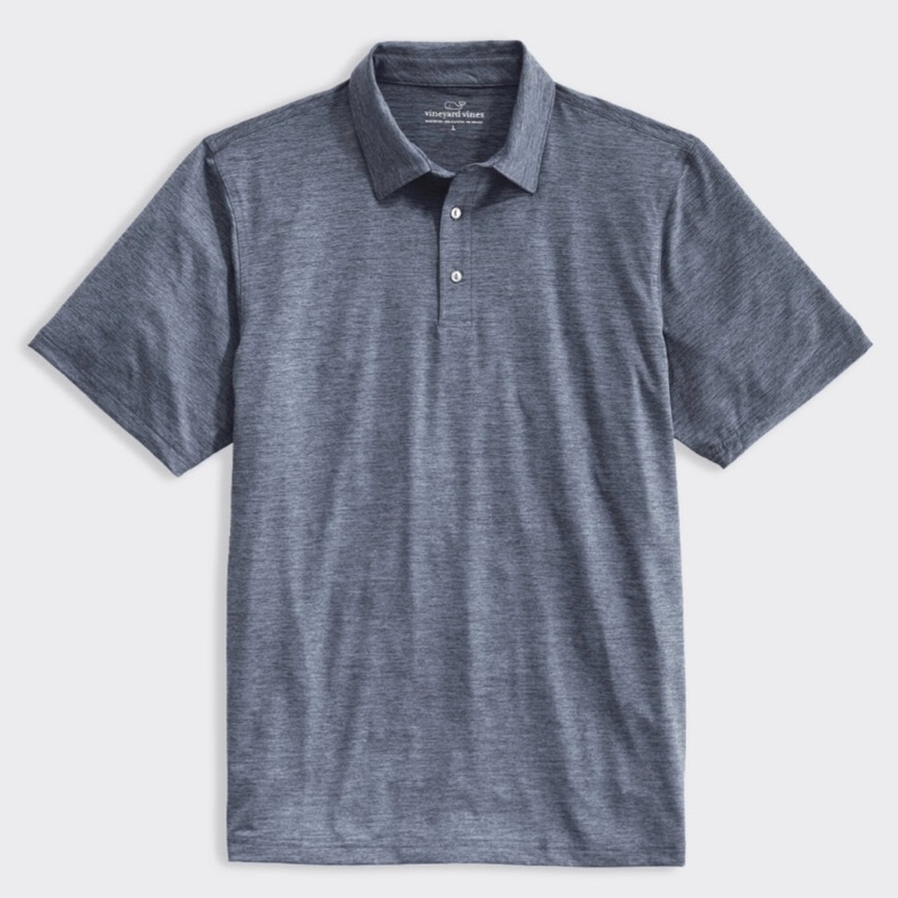 Vineyard Vines Polo, Size Men’s Large, Color Gray.    Like New Condition.